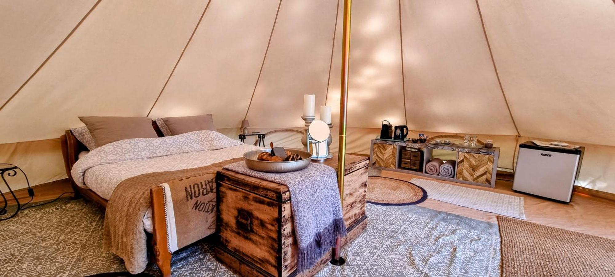 Mouliherne Luxury Bell Tent At Camping La Fortinerie מראה חיצוני תמונה